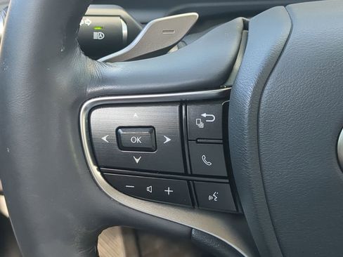 Used 2023 Lexus ES 350 w/ Premium Package image 27