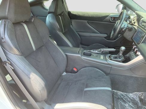 Used 2025 Toyota GR86 Premium w/ Performance Package RWD image 26
