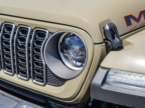 New 2026 Jeep Gladiator Mojave AWD/4WD image 10
