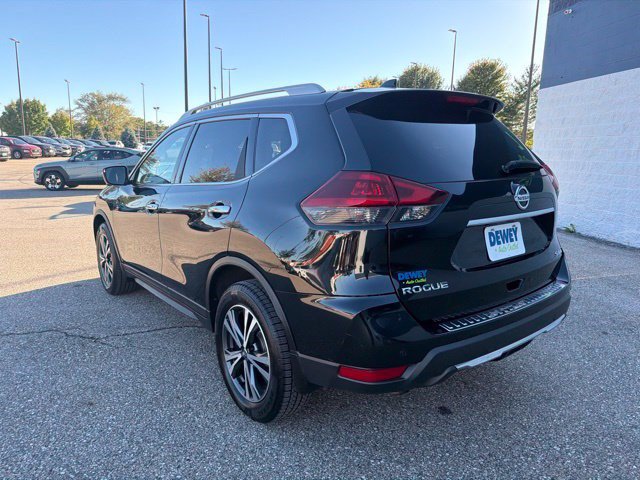 Used 2019 Nissan Rogue SV w/ Premium Package AWD/4WD image 3
