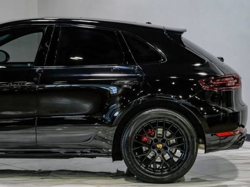 Used 2017 Porsche Macan GTS w/ Premium Package Plus AWD/4WD image 15
