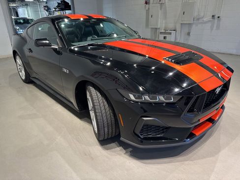 Used 2024 Ford Mustang GT Premium RWD image 7