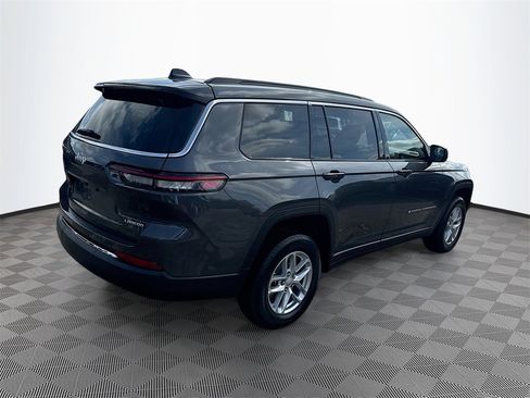 New 2025 Jeep Grand Cherokee L Laredo image 5