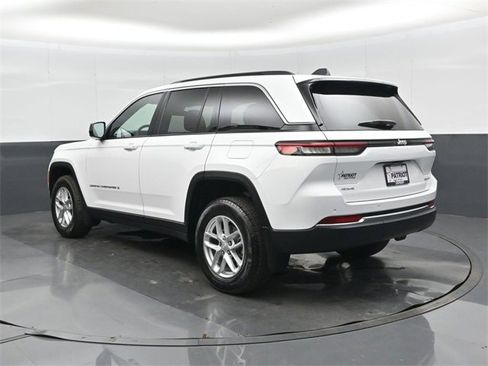 New 2025 Jeep Grand Cherokee Laredo X w/ Luxury Tech Group I image 6