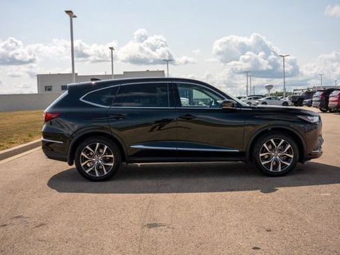 Used 2024 Acura MDX SH-AWD w/ Technology Package image 8