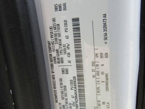 Used 2019 Ford Transit 350 156 DRW RWD image 26