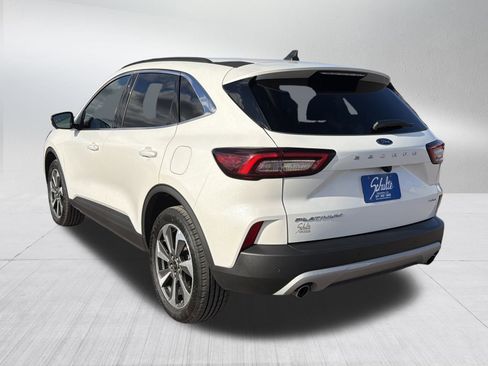 Used 2024 Ford Escape Platinum image 4