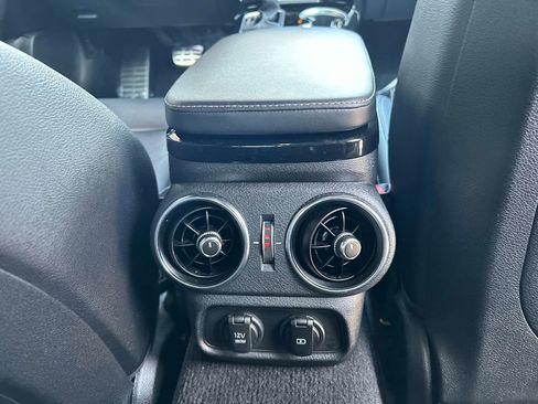 Used 2023 Kia Stinger GT-Line RWD image 15