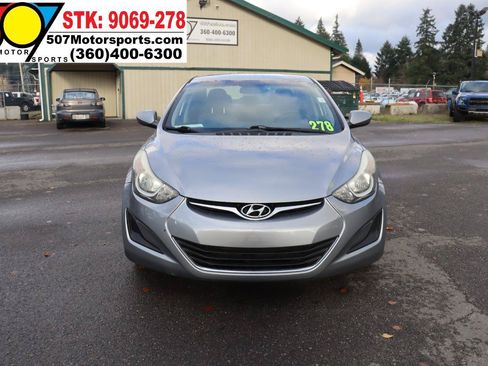 Used 2016 Hyundai Elantra SE FWD image 12