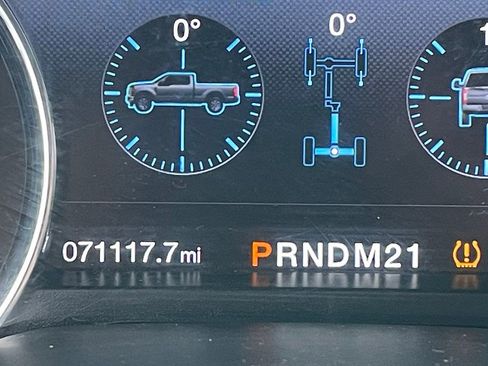 Used 2017 Ford F250 Lariat w/ Chrome Package image 6