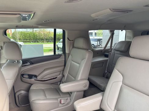 Used 2016 GMC Yukon XL SLT w/ Open Road Package image 11