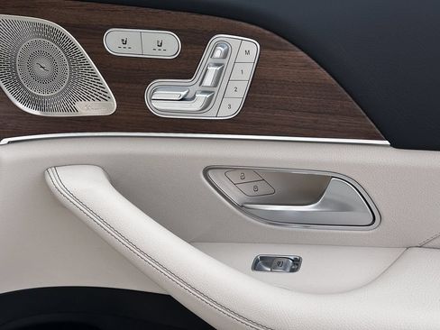New 2026 Mercedes-Benz GLE 350 4MATIC image 17