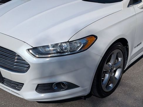 Used 2014 Ford Fusion SE image 10