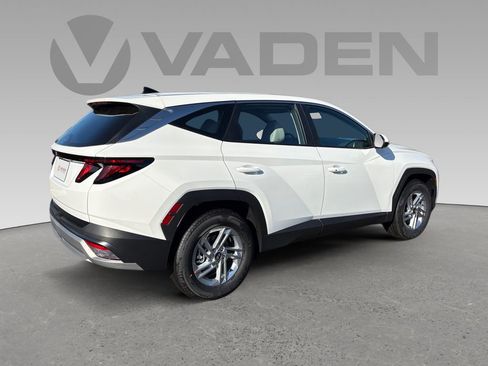 New 2026 Hyundai Tucson SE image 16