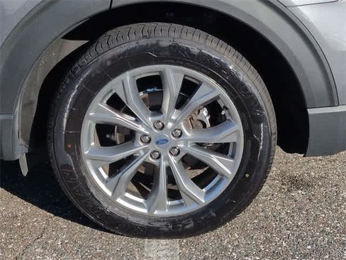 Used 2022 Ford Explorer Limited w/ Equipment Group 301A image 14