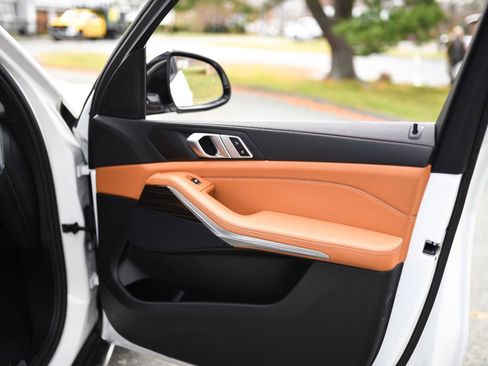 Used 2021 BMW X5 xDrive45e w/ Premium Package 3 image 68