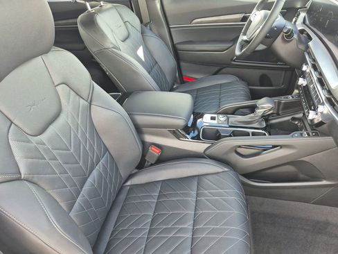 New 2025 Kia Telluride SX X-Line AWD/4WD image 17