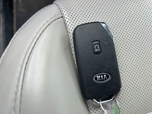 Used 2021 Kia Telluride S AWD/4WD image 34