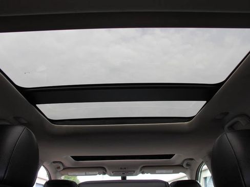 Used 2018 Nissan Pathfinder SL w/ SL Premium Package AWD/4WD image 40