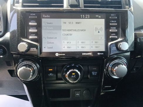 Used 2024 Toyota 4Runner TRD Off-Road AWD/4WD image 21
