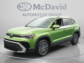 Used 2025 Volkswagen Taos SE FWD video 1
