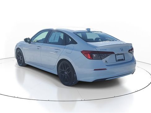 Used 2023 Honda Civic Sport image 3