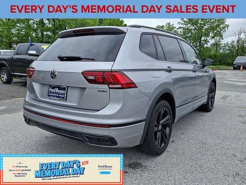 Used 2024 Volkswagen Tiguan SE R-Line AWD/4WD image 10