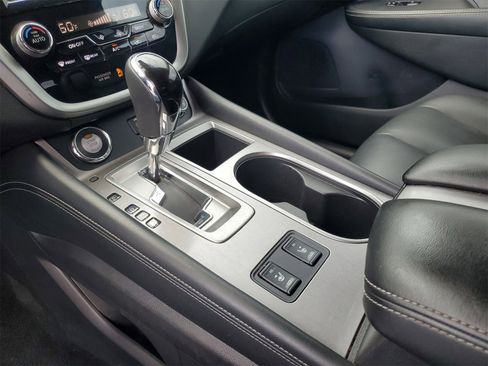 Used 2023 Nissan Murano SV image 19