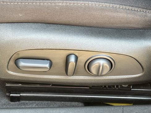 Used 2024 Chevrolet Malibu LT image 19