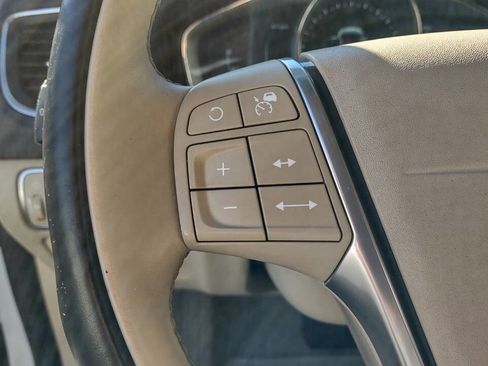 Used 2016 Volvo S60 T5 Inscription Platinum image 15