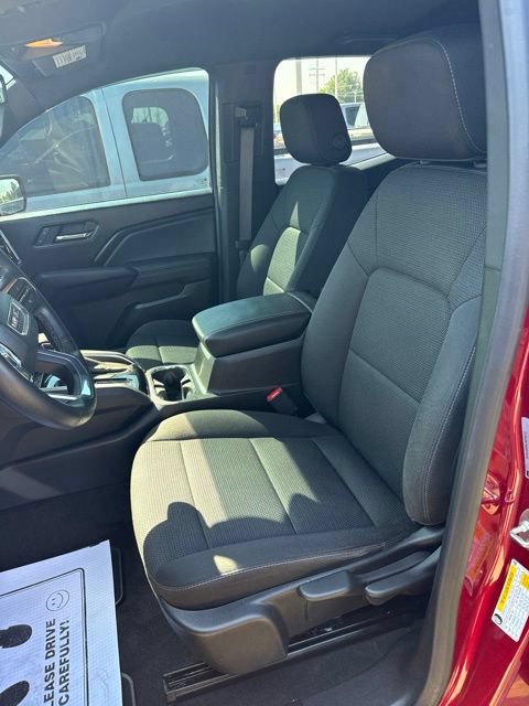 Used 2025 GMC Canyon Elevation w/ Convenience Package RWD image 9