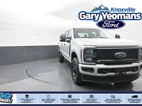 New 2026 Ford F250 4x4 Crew Cab Super Duty image 1