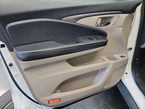 Used 2017 Honda Ridgeline RTS image 13