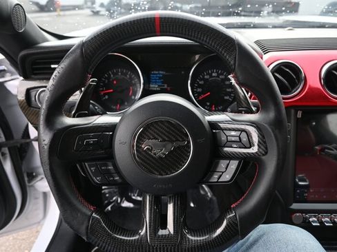 Used 2015 Ford Mustang Coupe image 26