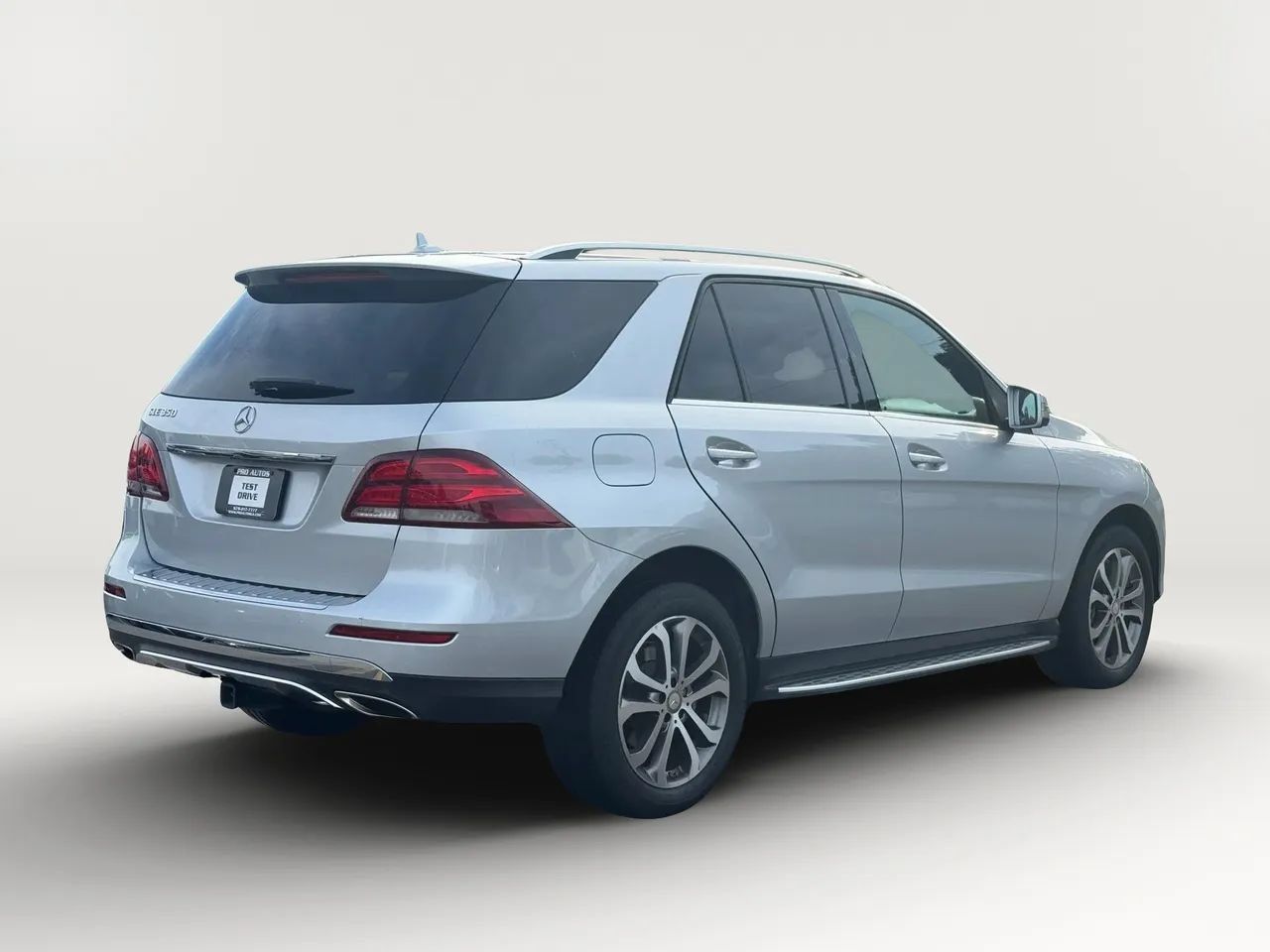Used 2016 Mercedes-Benz GLE 350 image 4
