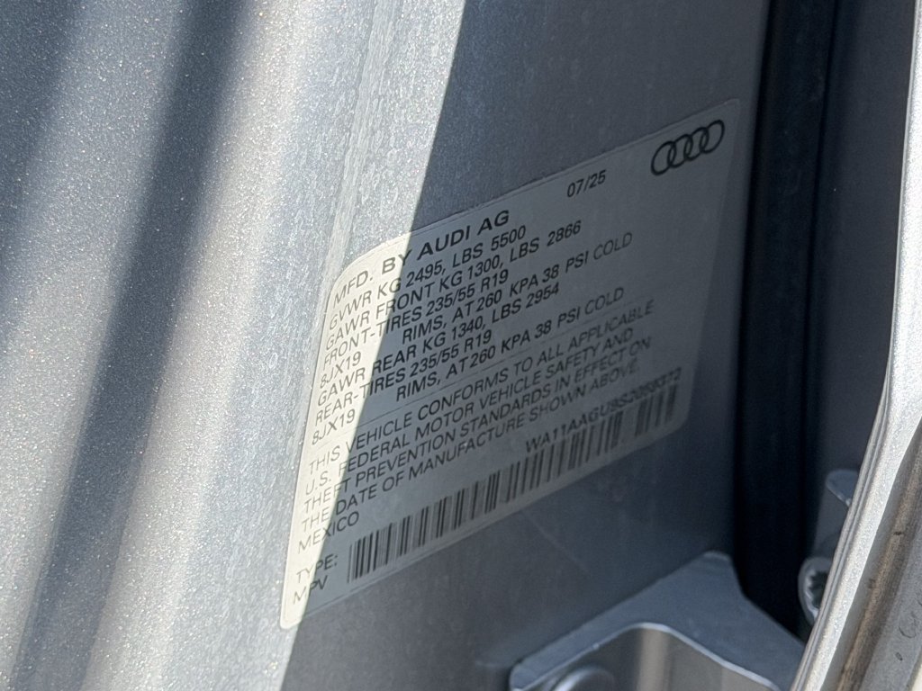Certified 2025 Audi Q5 Premium w/ Convenience Package AWD/4WD image 31