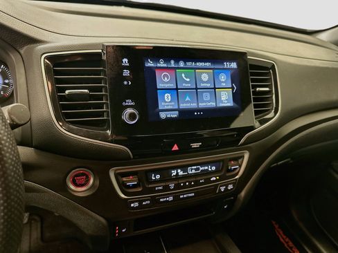 Used 2025 Honda Passport TrailSport image 26
