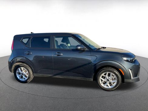 Used 2025 Kia Soul LX w/ LX Technology Package image 15