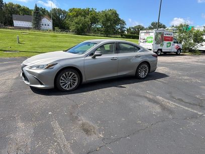 Used 2019 Lexus ES 350 w/ Accessory Package 2