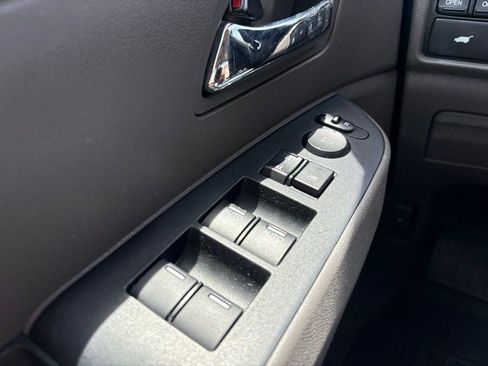 Used 2015 Honda Odyssey EX-L image 24