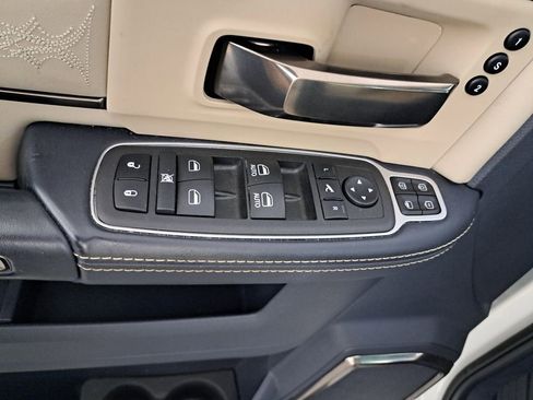 Used 2023 RAM 2500 Limited w/ Towing Technology Group image 13