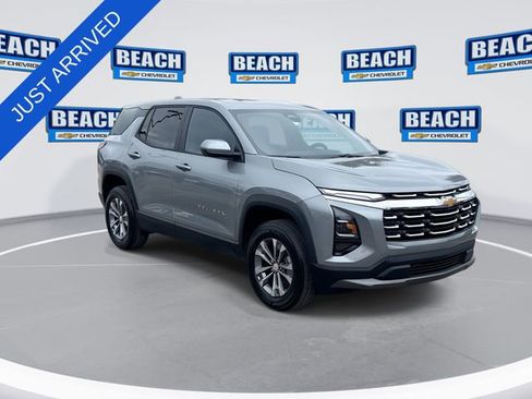 New 2026 Chevrolet Equinox LT FWD image 2