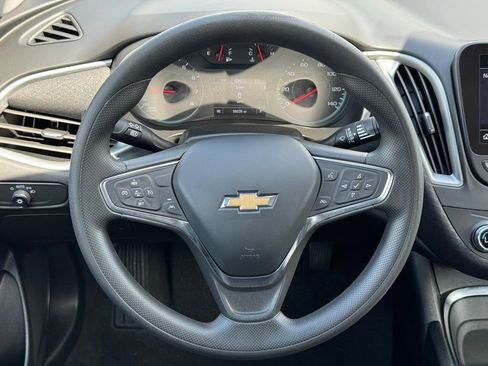 Used 2024 Chevrolet Malibu LT FWD image 21
