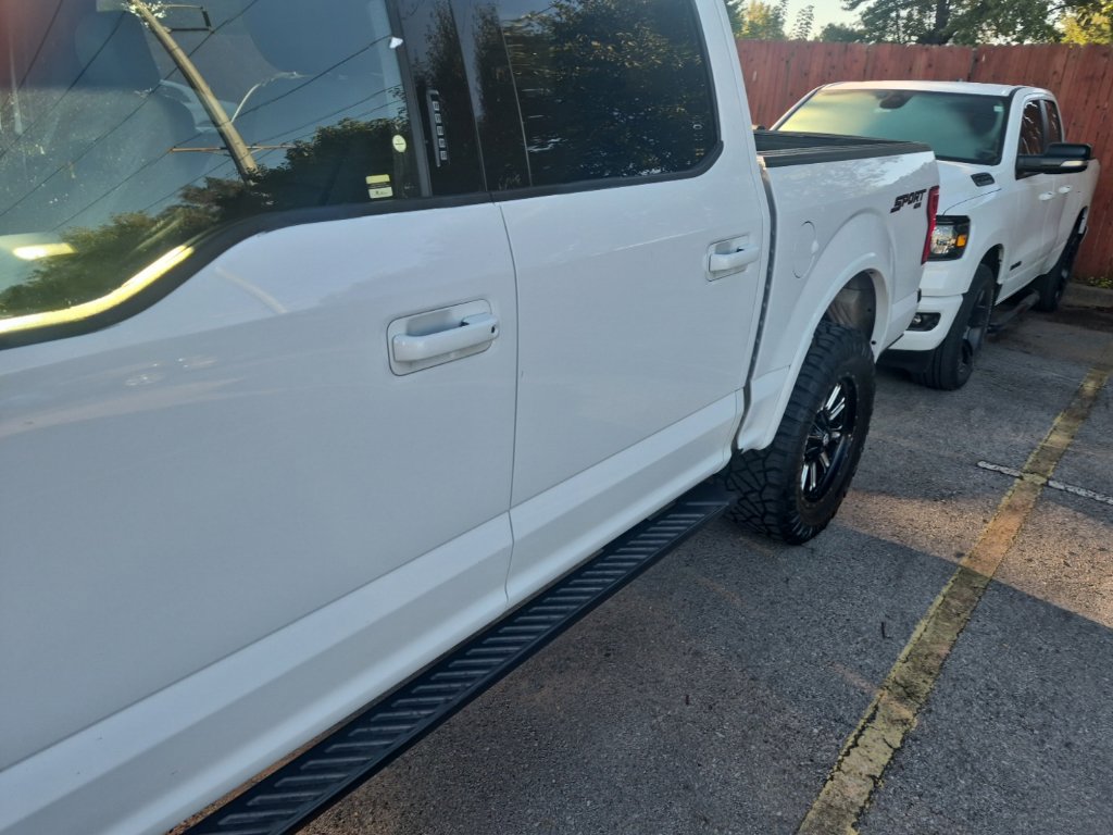Used 2018 Ford F150 XLT w/ Equipment Group 302A Luxury AWD/4WD image 9