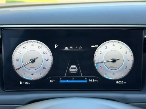 Used 2024 Hyundai Tucson SEL w/ Convenience Package FWD image 11