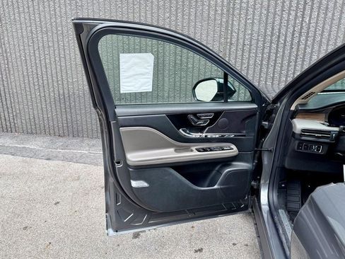 New 2025 Lincoln Corsair Grand Touring image 13