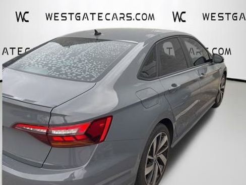 Used 2019 Volkswagen Jetta GLI image 5