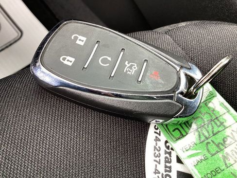 Used 2024 Chevrolet Malibu LT image 33