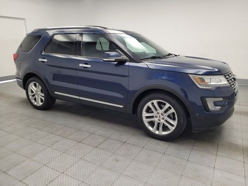 Used 2017 Ford Explorer Limited w/ Equipment Group 301A FWD image 11