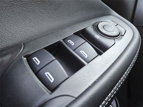 Used 2023 Buick Encore GX Essence w/ Advanced Technology Package image 32